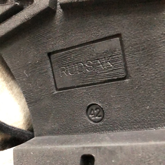 NWOT - RUDSAK (42) UNISEX lace boots - Picture 4 of 12